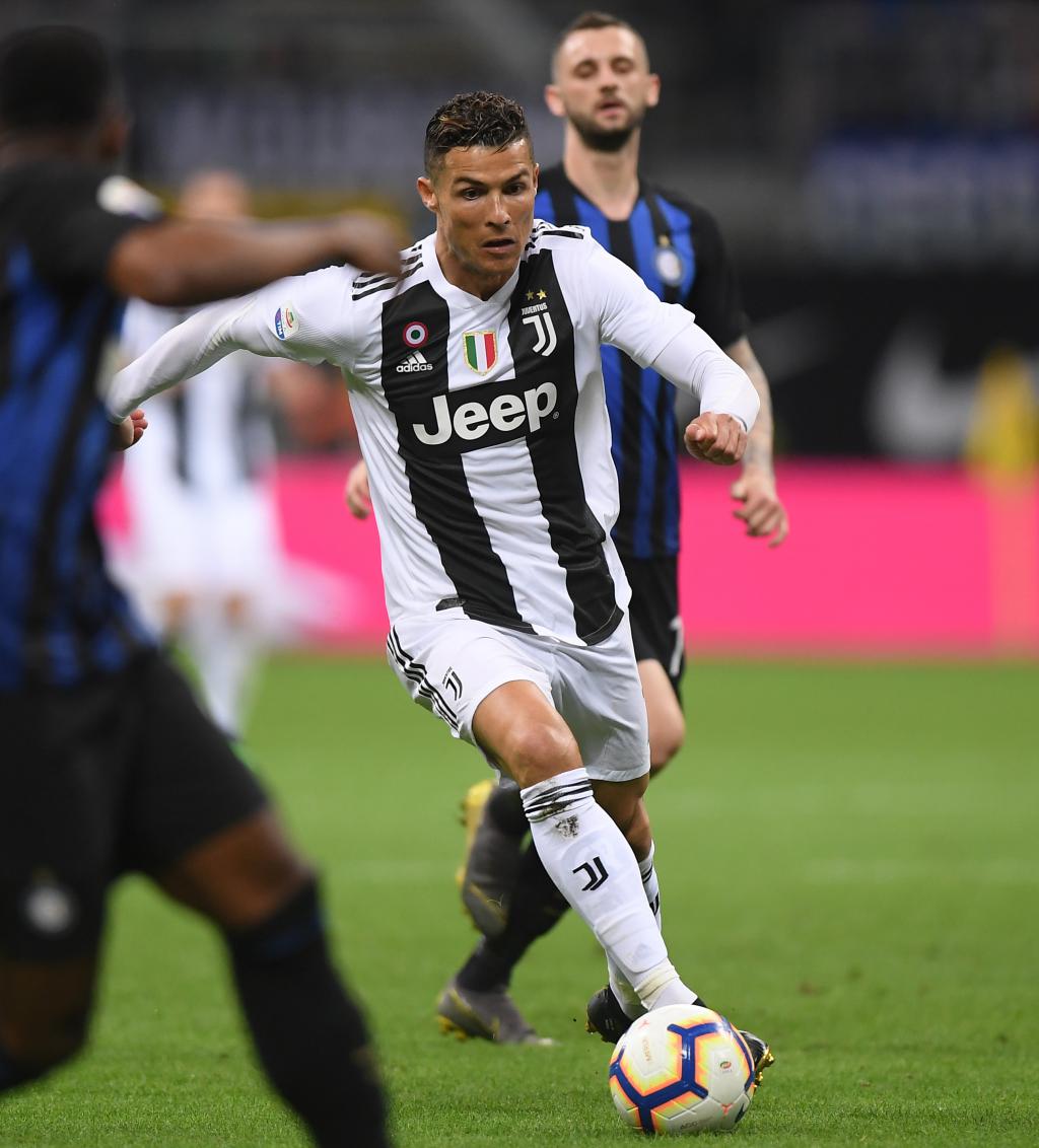 跟队记者：尤文仍在重点关注迈尼昂，球员的续约谈判陷入停滞