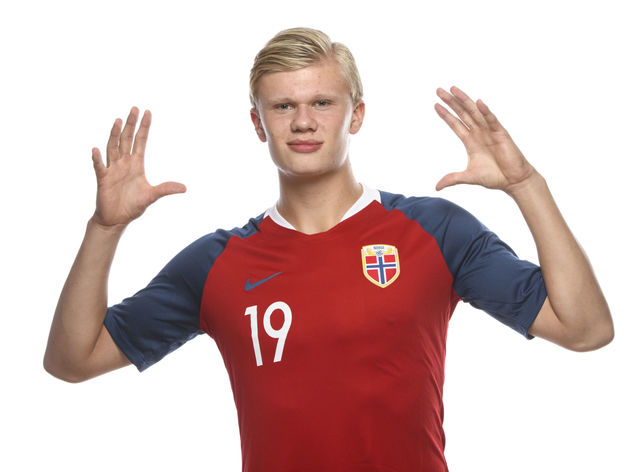 太可惜！28岁昔日“三杰”跟腱断裂，若不是伤情困扰他能比肩德容（遗憾！28岁昔日“三杰”遭遇跟腱断裂，若非伤病困扰本可媲美德容）