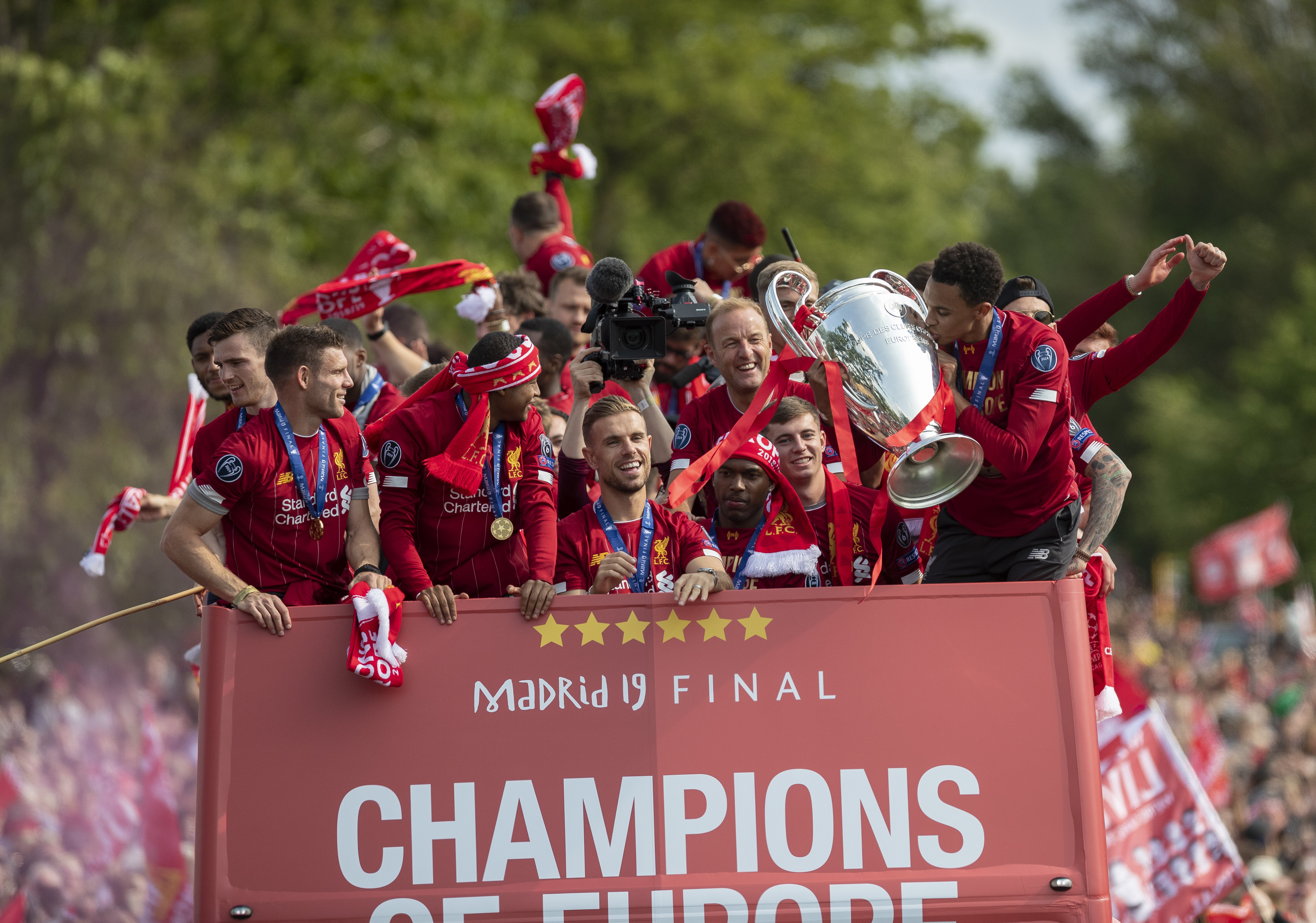 世界杯8强潜在4组强强对阵：阿根廷vs葡萄牙、巴西vs英格兰等（世界杯八强或将上演四场强强碰撞：阿根廷对葡萄牙、巴西对英格兰等）