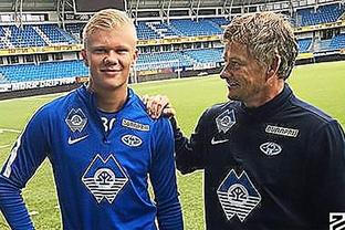 世亚预半场：布鲁诺开场失良机，伊拉克0-0阿联酋（世亚预半场：布鲁诺开场失机，伊拉克与阿联酋暂互交白卷）