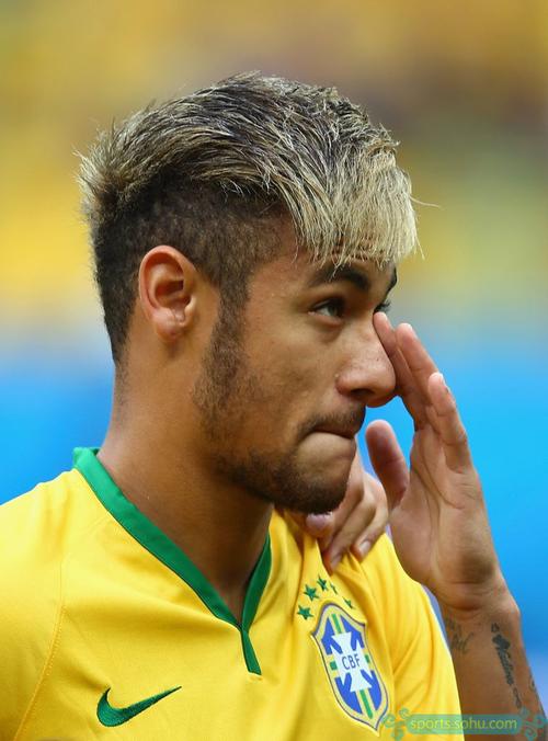 媒体人：13名球员出征韩国，张宁等五名集训球员已解散各自回队（媒体人称：13人赴韩，张宁等5名集训球员已离队回各队）