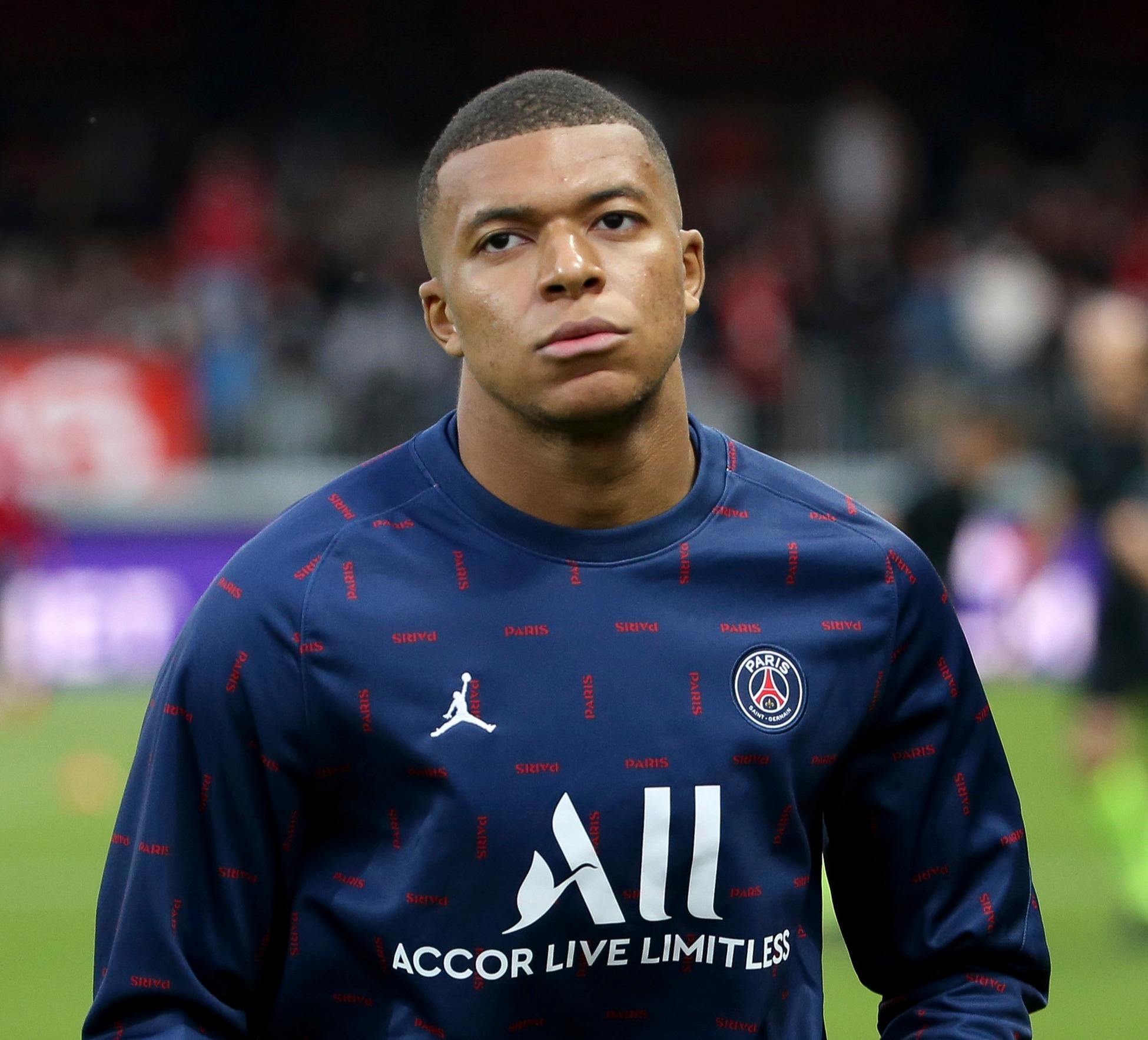 提前晋级女足亚冠8强，常卫魏：感谢老队员们的咬牙坚持（女足亚冠提前挺进八强，常卫魏向老将致敬：感谢坚持到底）