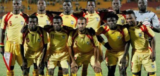 中国冰壶男队取得冬奥落选赛4连胜（中国男子冰壶队在冬奥落选赛豪取四连胜）